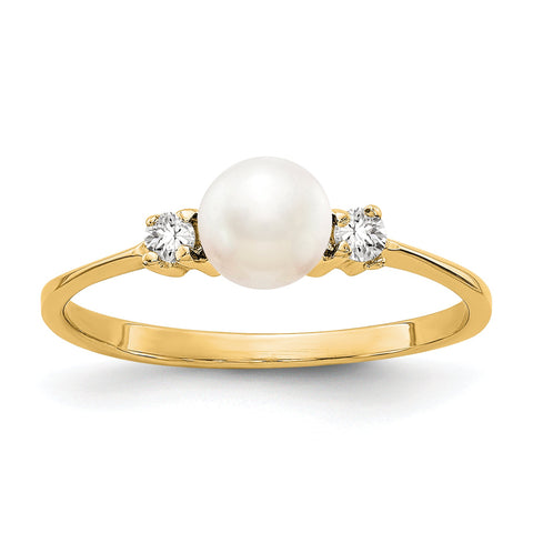 10 Karat 5mm FW Cultured Pearl A Diamond ring